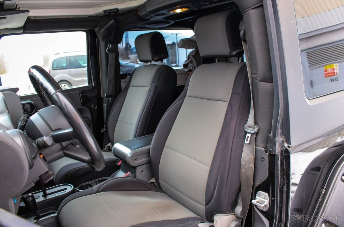 Jeep Wrangler 2.8 CRD Sport A/T - 18