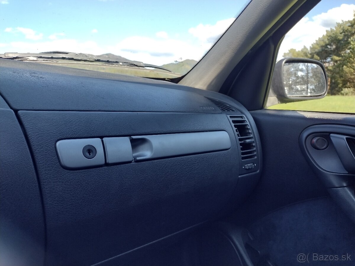 PREDAM PEKNY YOUNGTIMER CITROEN XSARA BREAK 2.0 HDI 80 KW - 18