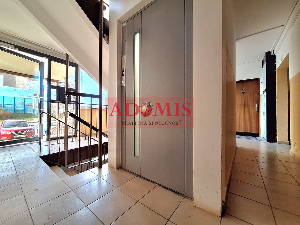 ADOMIS -predám 1,5 izbový byt 41 m2, Bukovecká ulica Košice - 18