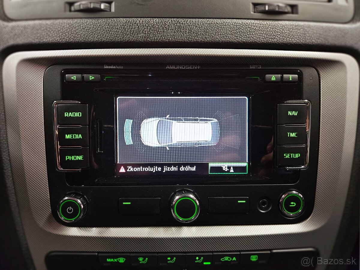 Škoda Octavia Combi 2.0 TDI CR DPF Elegance DSG - 18