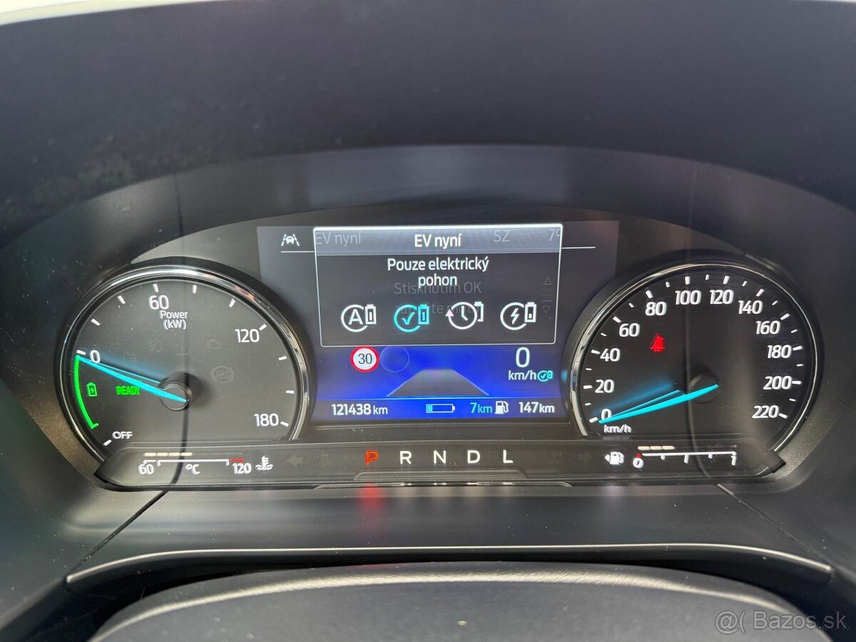 Ford Kuga 2.5 Duratec PHEV 225k Titanium X CVT
- 18