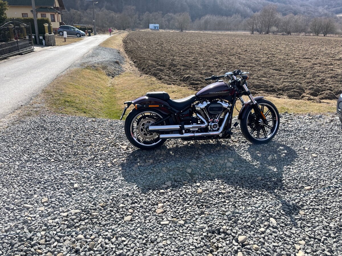 Harley Davidson Breakout 114 - 18