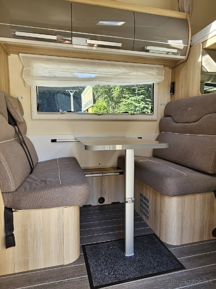 Predam autokaravan Roller Team 2025 - 18