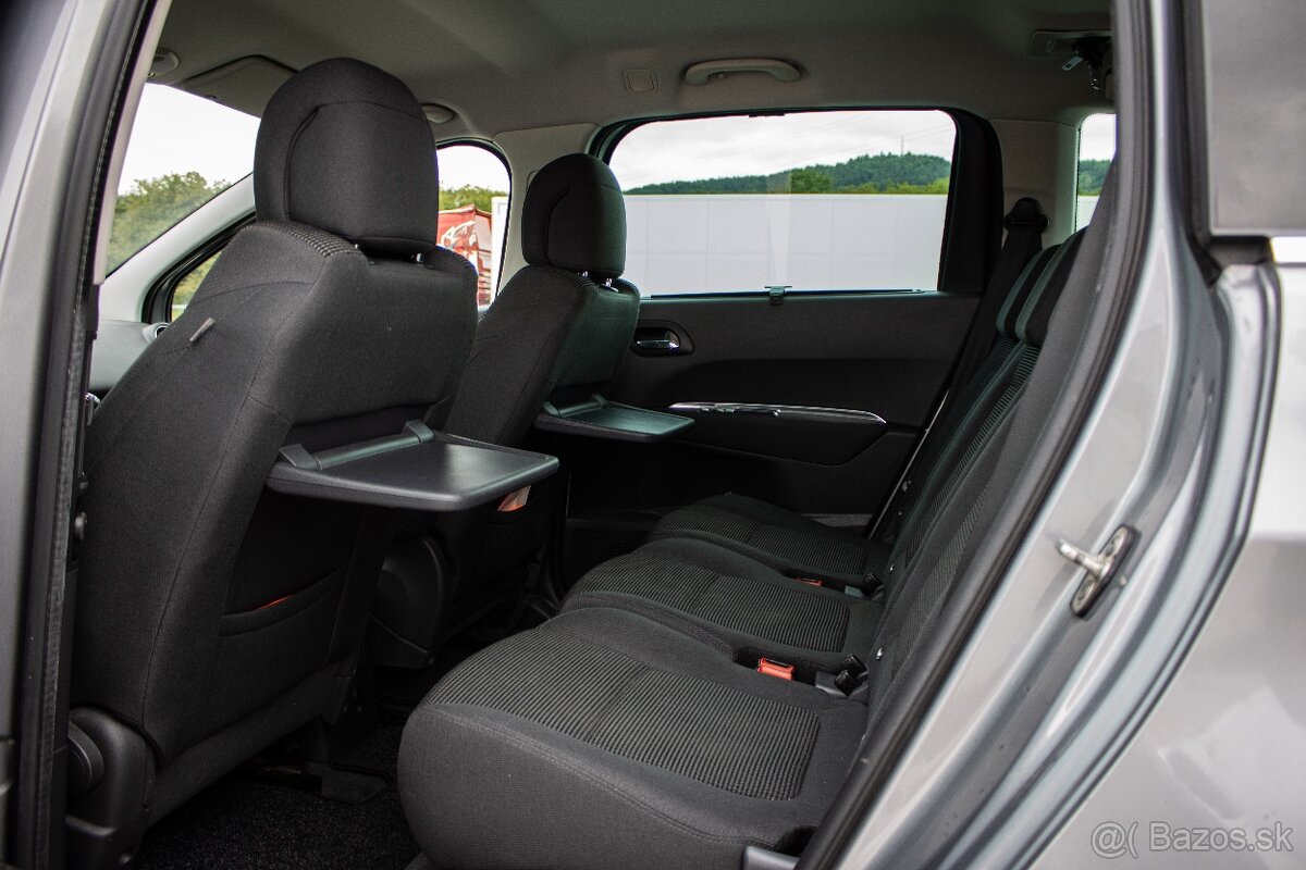 Peugeot 5008 1.6 HDi, 84kW, M6 - 18