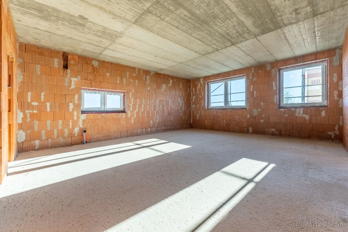 PREDAJ: POLYFUNKČNÁ NOVOSTAVBA VO ZVONČÍNE - 18