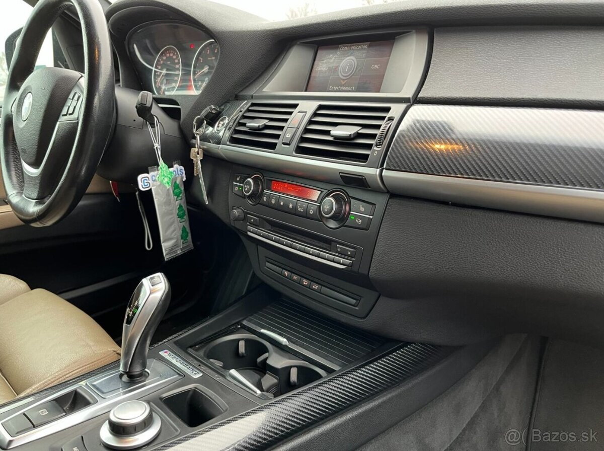BMW X5 e70 4.8i - 18