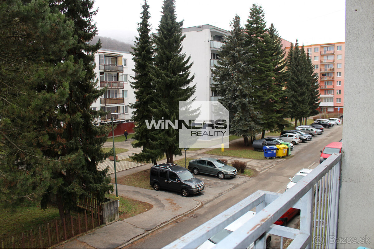 REZERVOVANÉ - Predaj 4 izb. byt 94 m2 s 2 lodžiami, 2.p.- Tr - 18