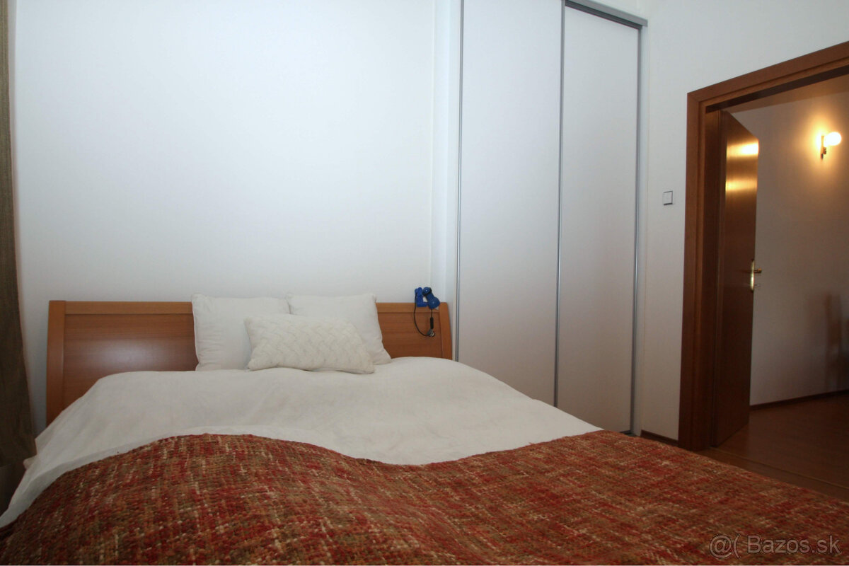 Predaj historickej budovy - Dom Módy na Nám. gen. M. R. Štef - 18