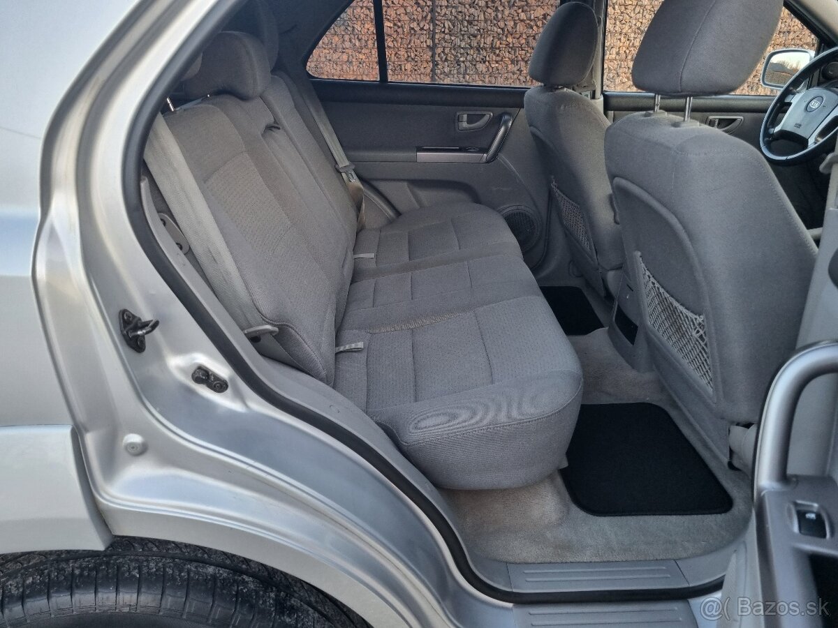 KIA SORENTO 2,5CRDi 4x4 - 18