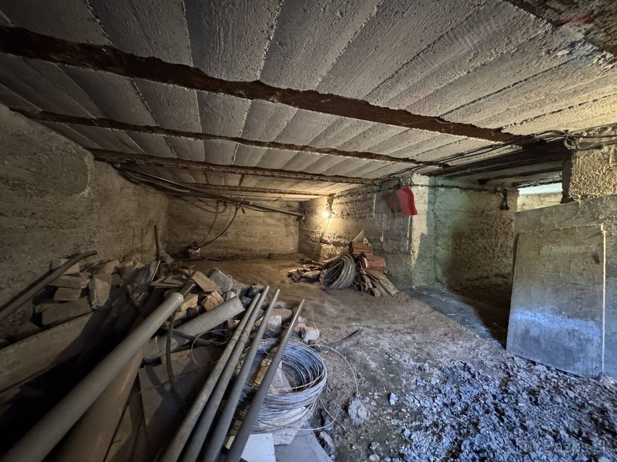 Rodinný dom s pozemkom 3 568 m² - 18