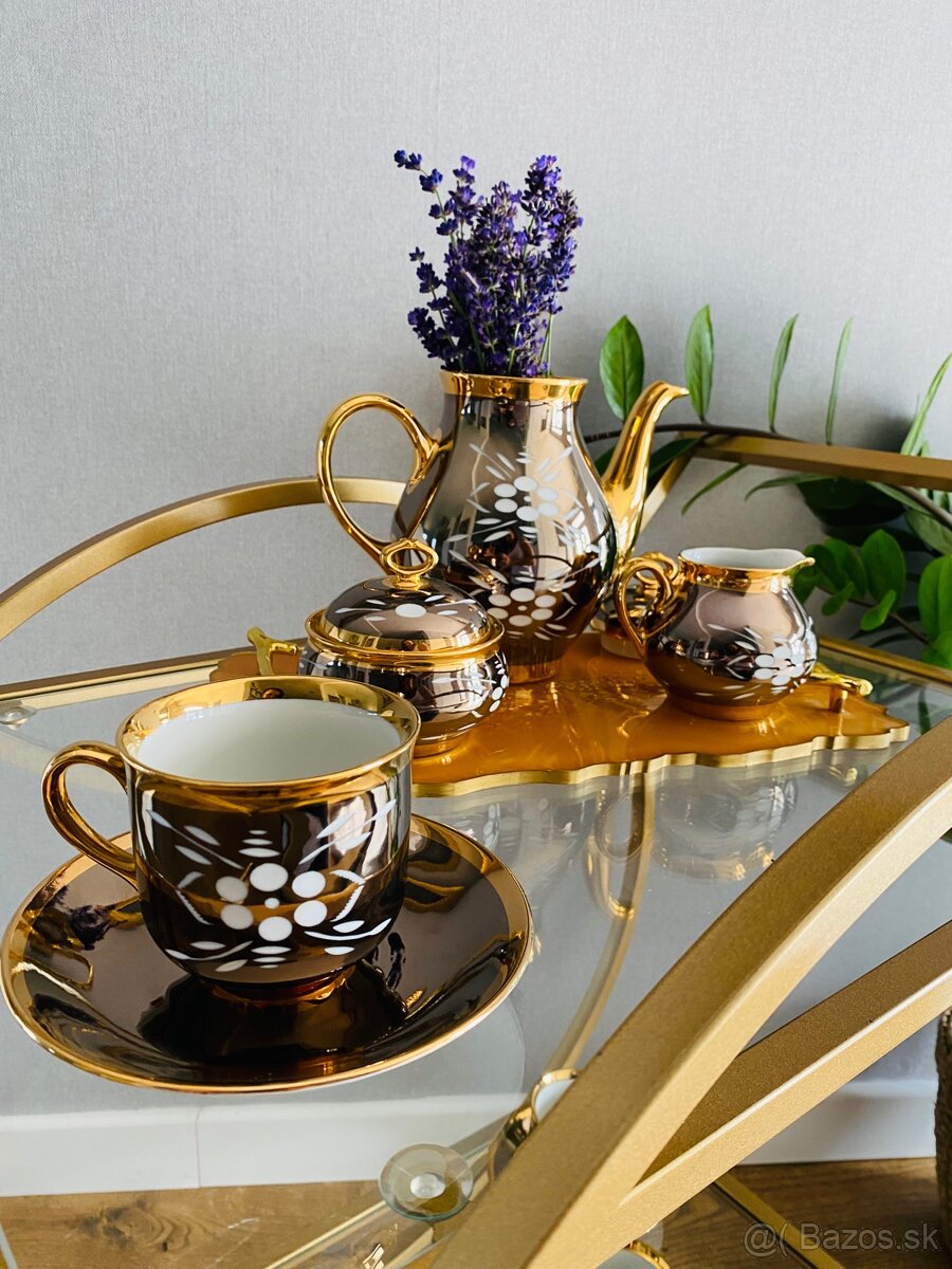 POZRI VŠETKY FOTKY-Valaská Belá 18 súprav z porcelánu - 18