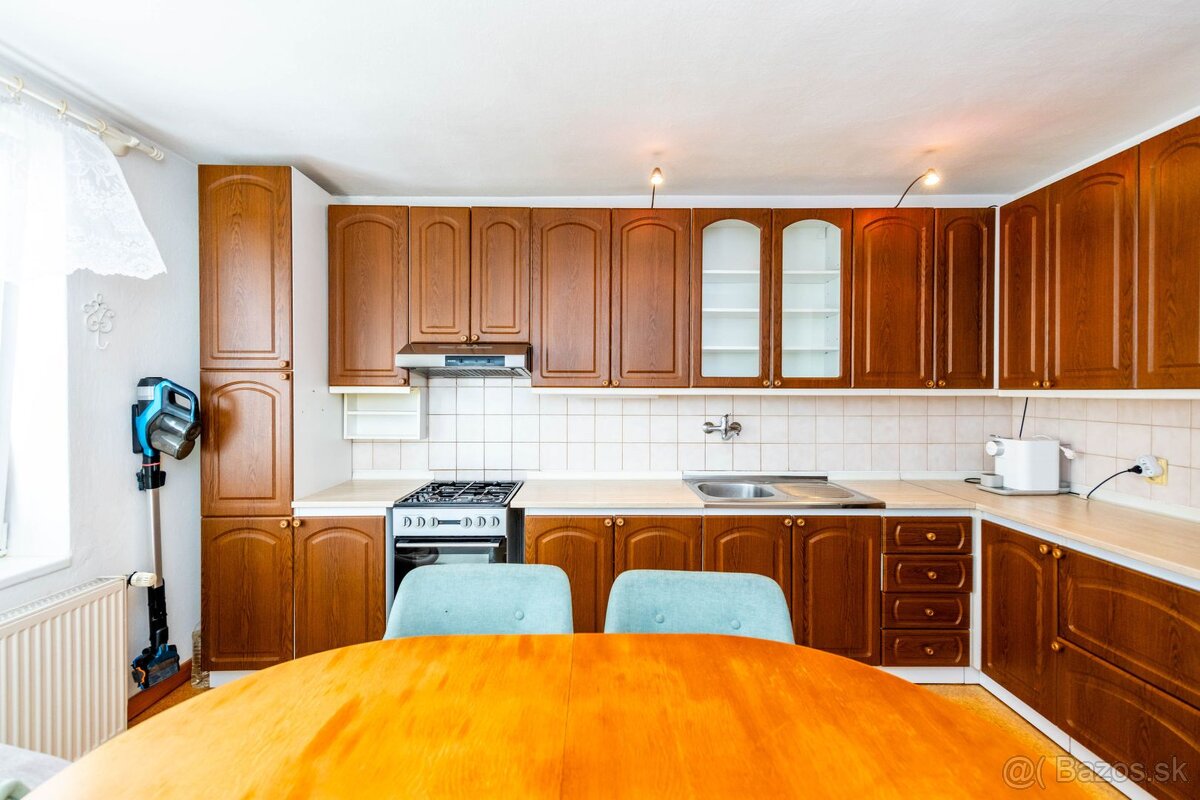 REZERVOVANÉ Predaj RD sprostredkuje realitný maklér Patrik - 18