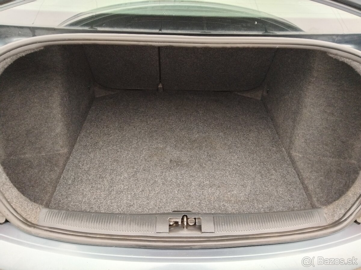 Škoda Fabia 1.2 - 18