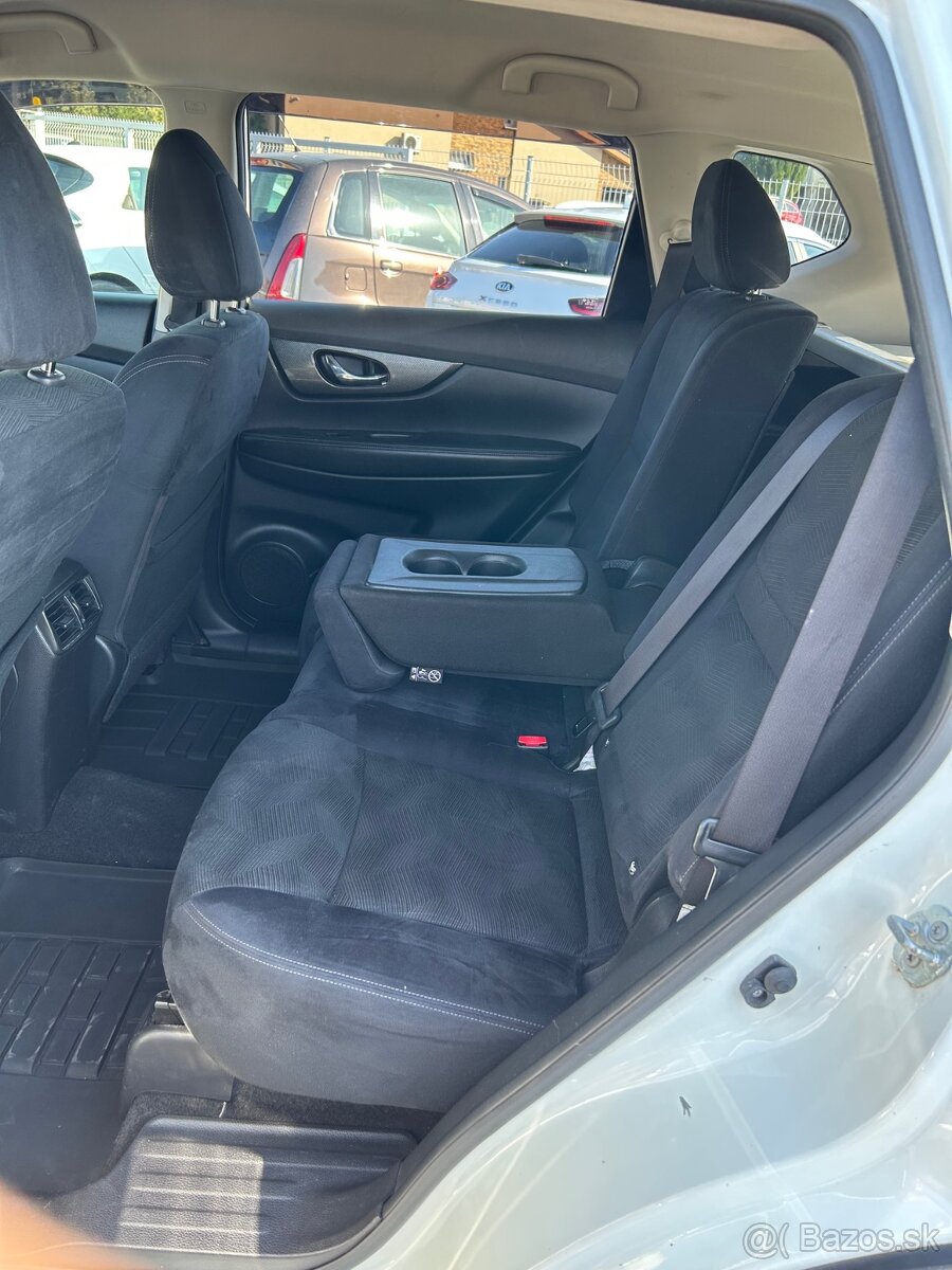 Nissan X-Trail 2.0 dCi Tekna Xtronic 4x4 - 18