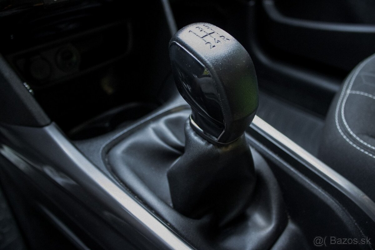 Peugeot 2008 Puretech 81kW MT/5 - 18