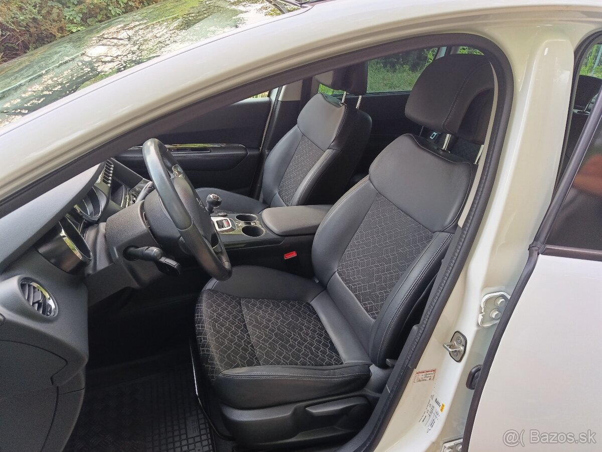 Peugeot 3008 - 18