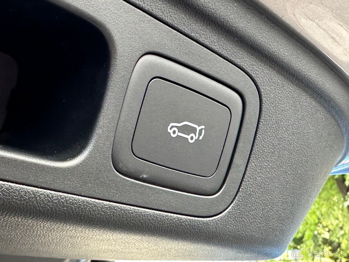 MG HS EXCLUSIVE 7/AT - 18