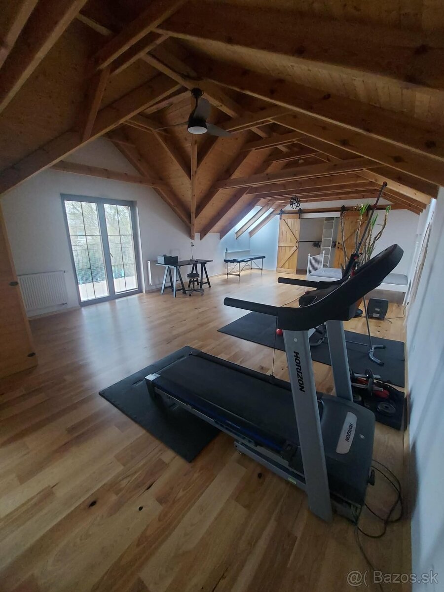 Velky vidiecky dom s pozemkom 1200m - 18