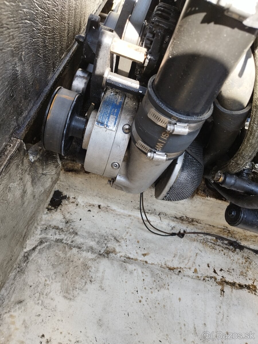 Motorová loď Rio 690 8.1i V8 kompresor - 18