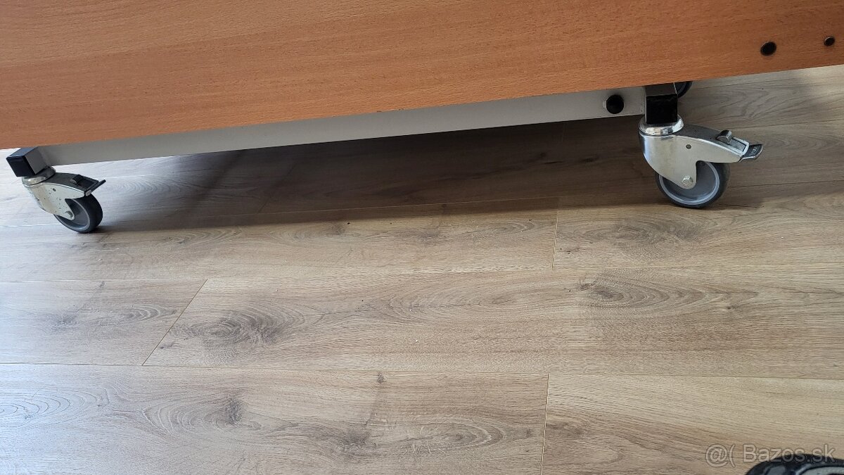 Elektrická polohovacia posteľ s matracom 140x220cm do 350kg - 18