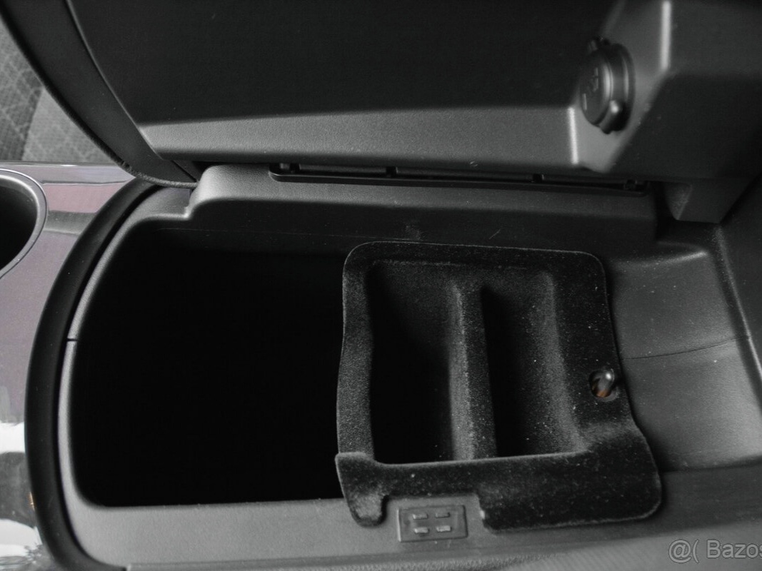 Peugeot 3008 1.6 e-HDi AT6 - 18