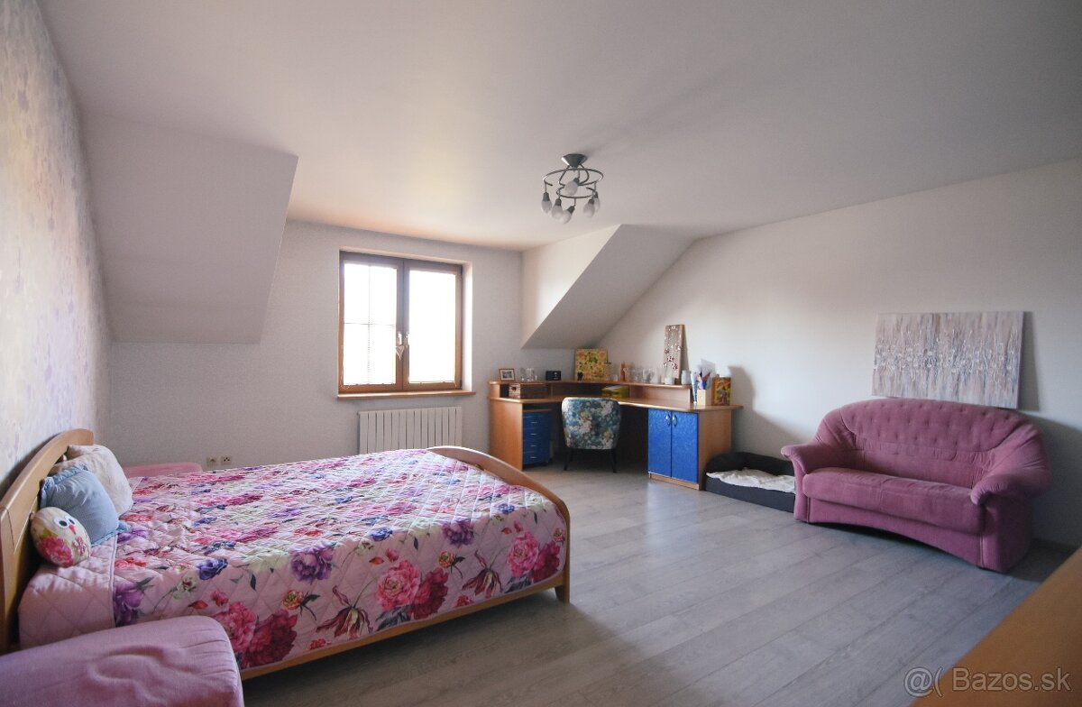 Na predaj Rodinný dom,Trenčín-Zlatovce, krásny pozemok 900m2 - 18