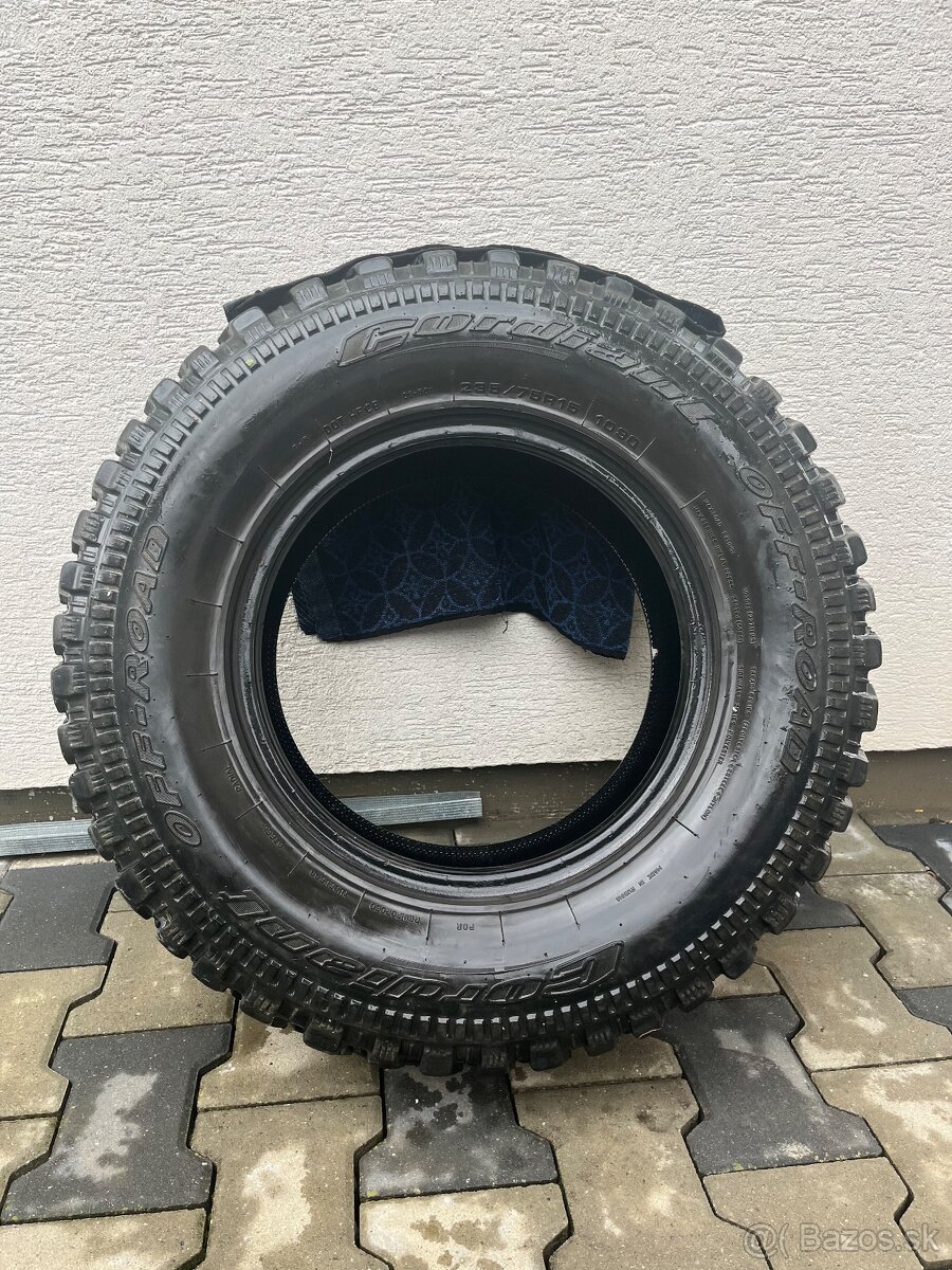 Pneumatiky Hyundai Galoper - 18