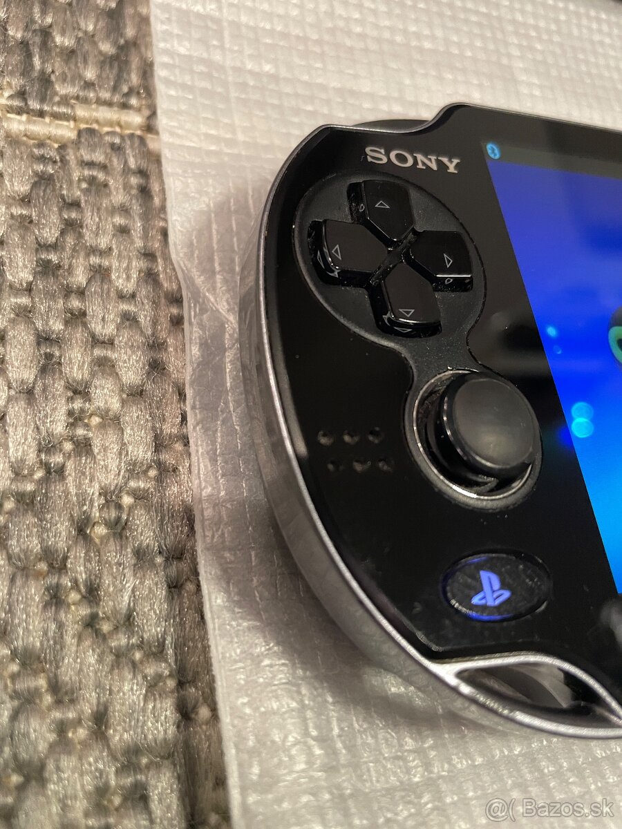 PS VITA PCH-1004 Oled 16GB / komplet box - 18