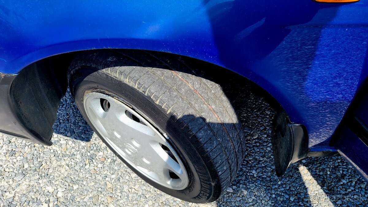 Nissan Almera 1.4 GX 65 kw benzín - 18