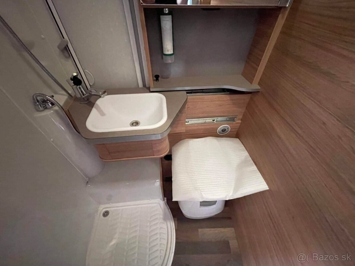 Weinsberg CaraCompact Suite MB 640 MEG Pepper - 18