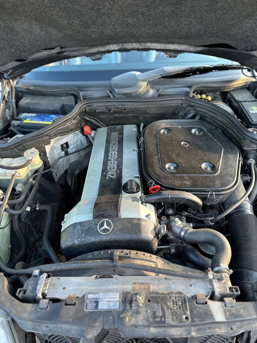 Mercedes W124 300CE-24 - 18