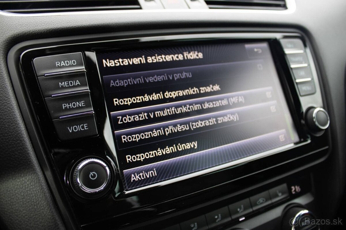 Škoda Octavia Combi 2.0 TDI DPF RS DSG - 18