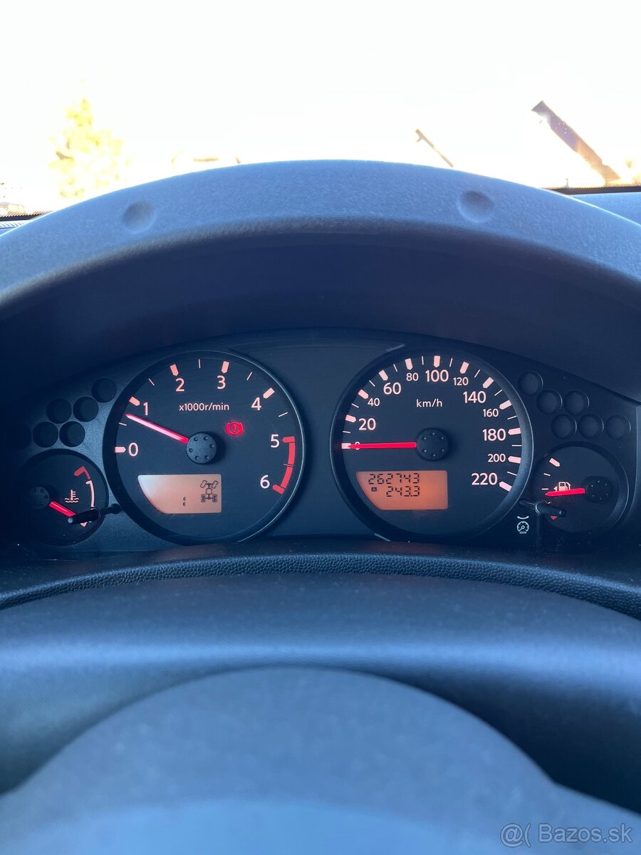 Nissan Navara D40 2.5 dCi 128kw - 18