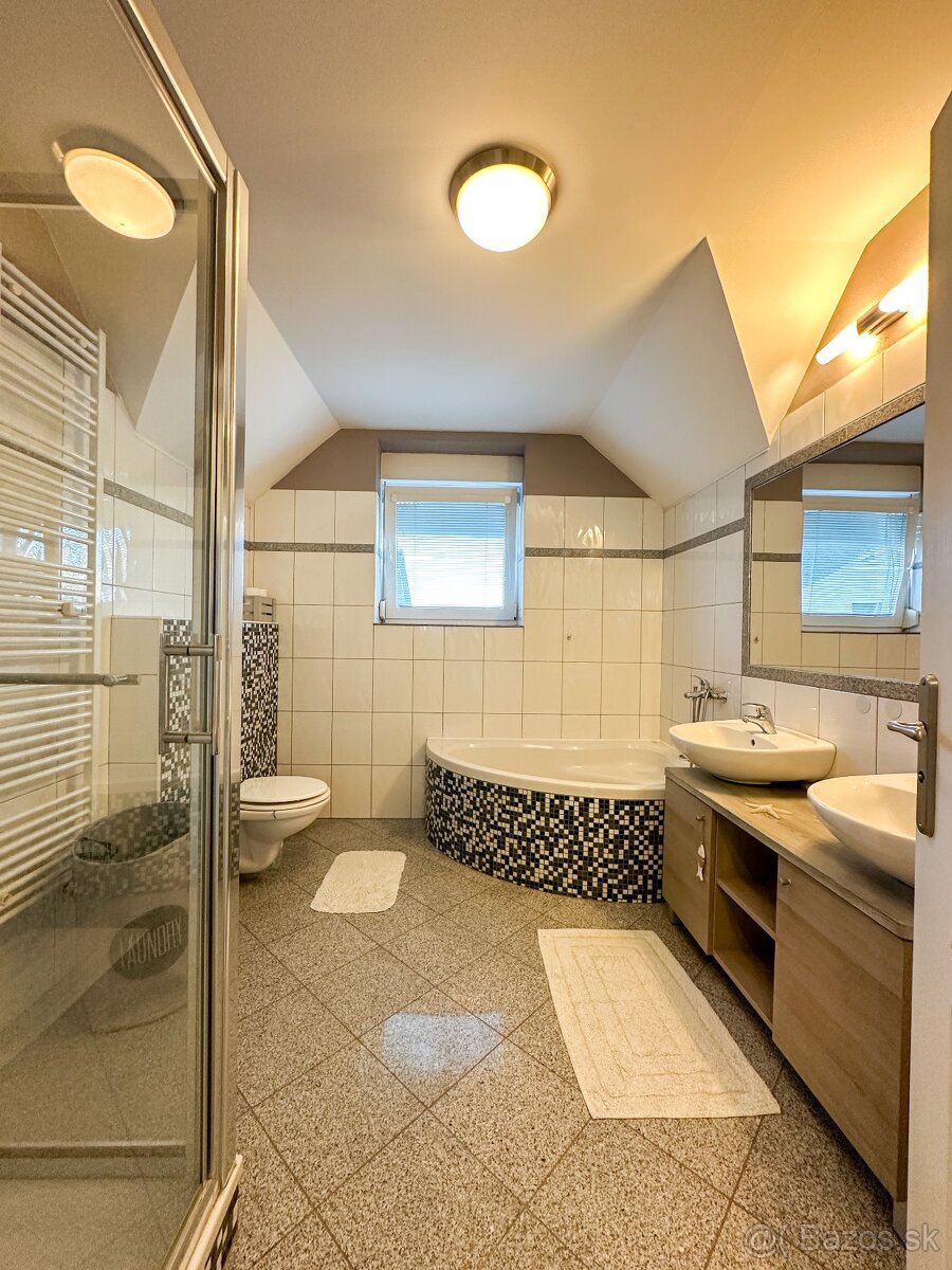 Priestranný dom s možnosťou dvojgeneračného bývania, Budimír - 18