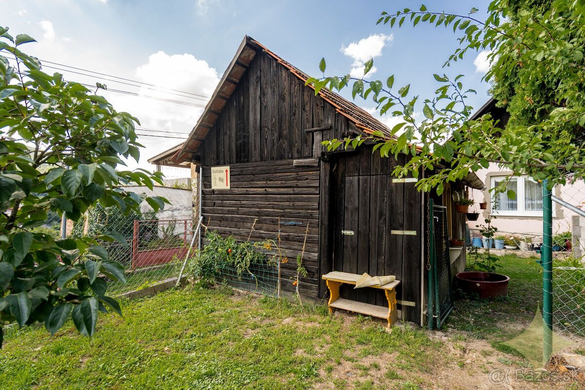 Pokoj vidieka, výhody mesta – Rodinný dom v Novej Bani na pr - 18