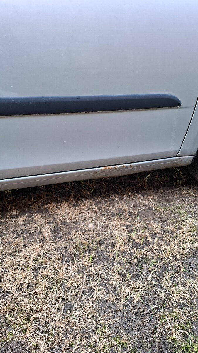 Skoda fabia 2 combi 1.6 77kw - 18