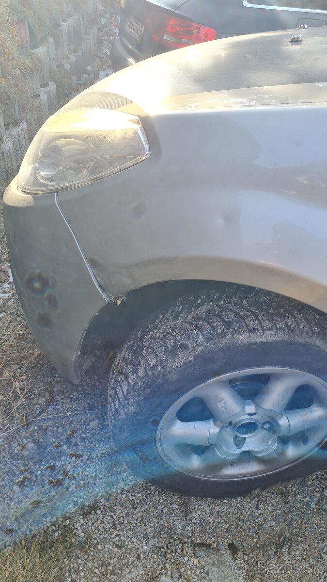 Dacia sandero 2009 - 18