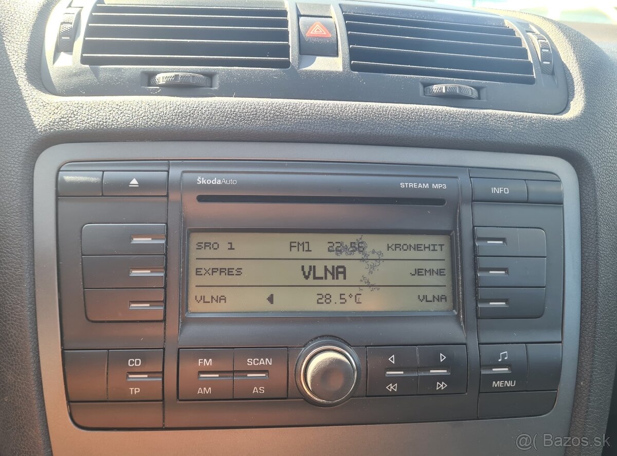 ŠKODA OCTAVIA 1.6 TDI CR DPF AMBIENTE - 18