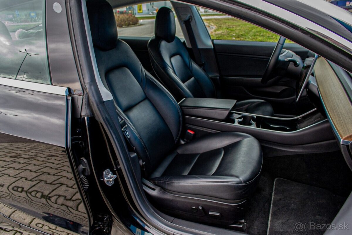 Tesla Model 3 Long-Range Dual Motor AWD - 18