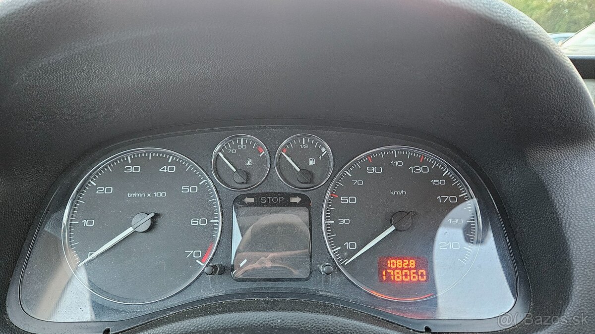 Peugeot 308 1.4 - 18