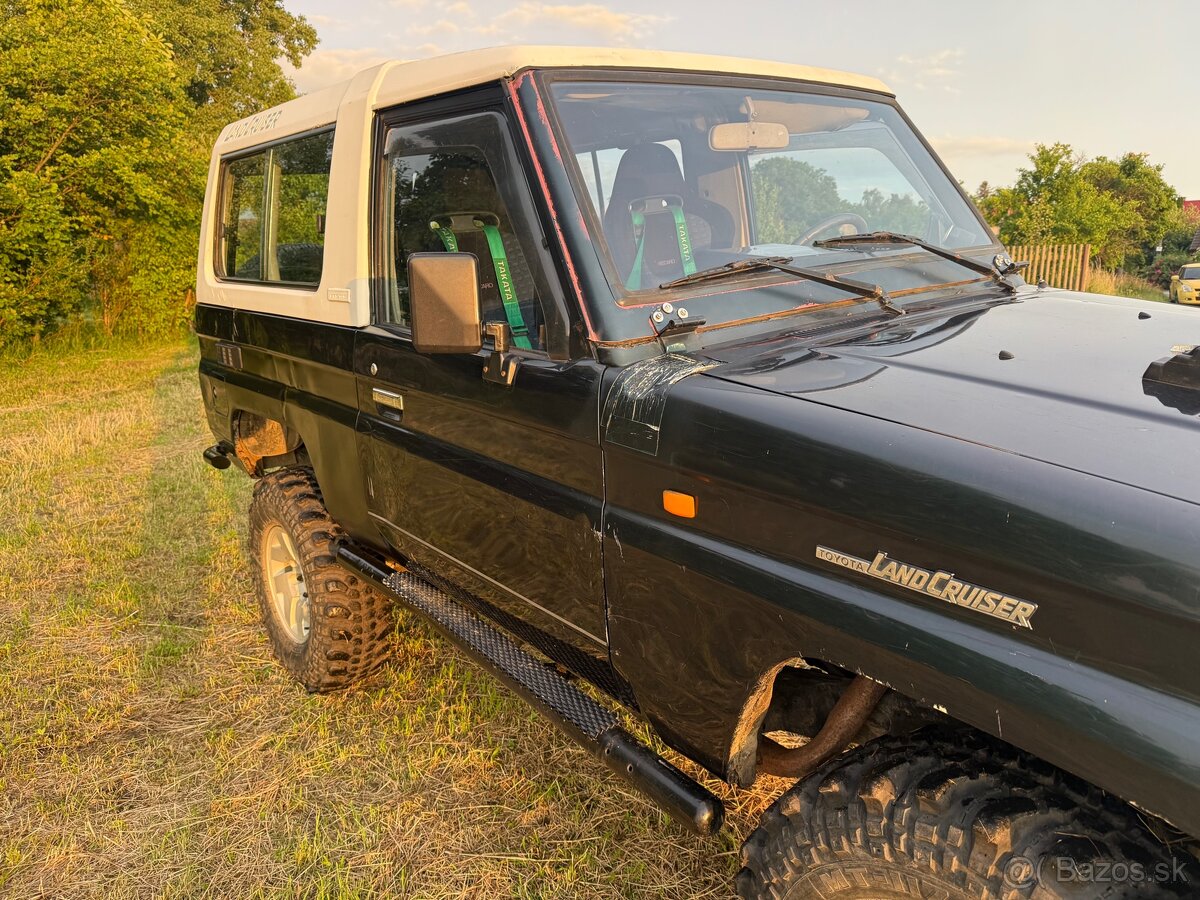 Toyota Land Cruiser KZJ 73 - 18