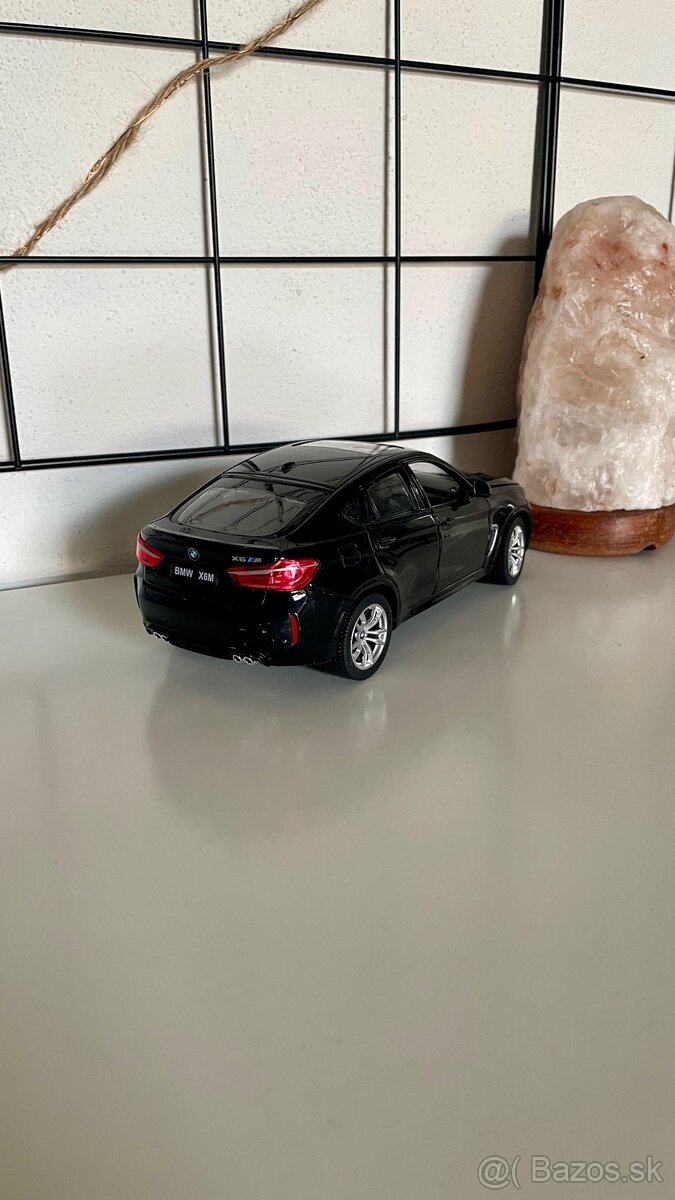 Modely 1:24 - 18