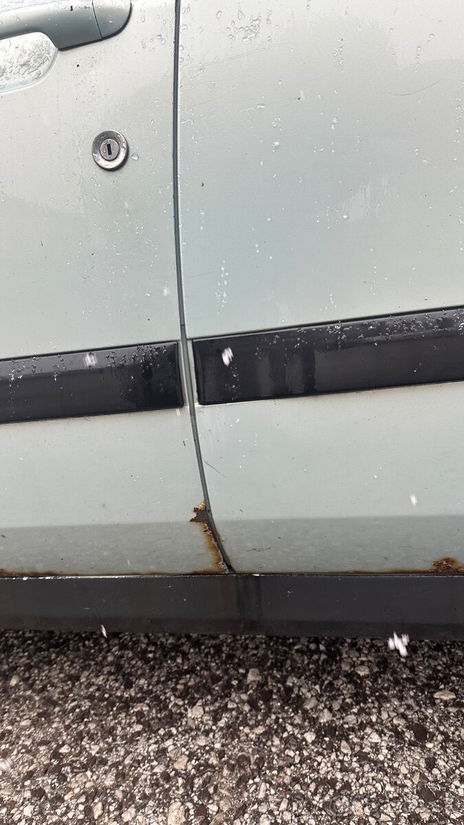 Fiat stilo 1.9jtd 85kw 1.9 combi pojazdné - 18