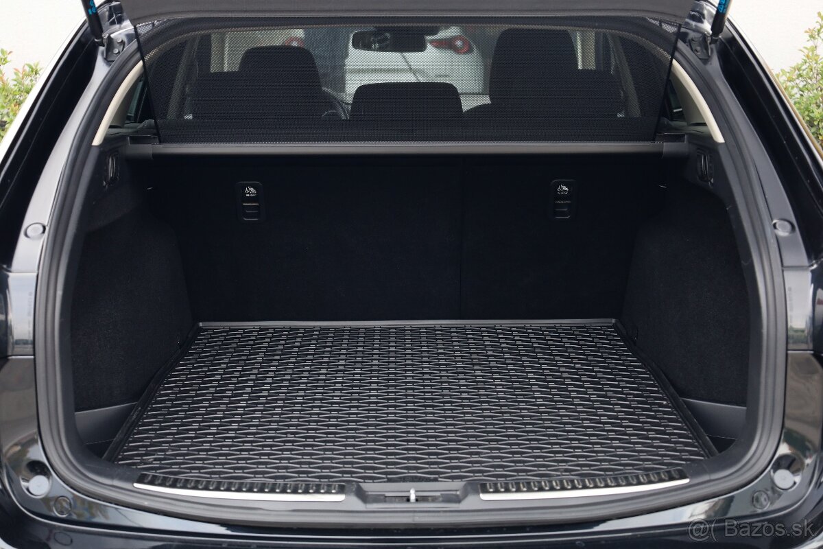 Mazda 6 Combi (Wagon) 6 2.5 Skyactiv-G194 Attraction A/T - 18