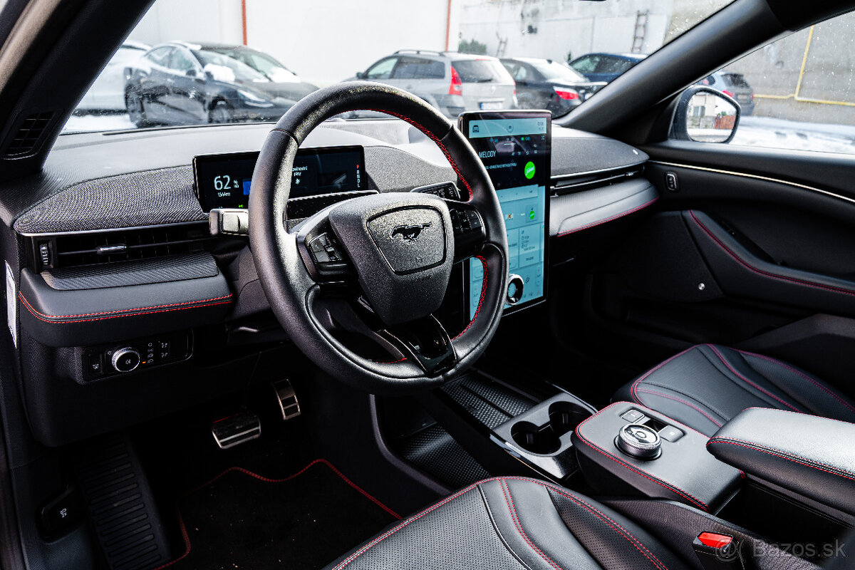 Ford Mustang Mach-E 75,7kWh RWD STD - 18
