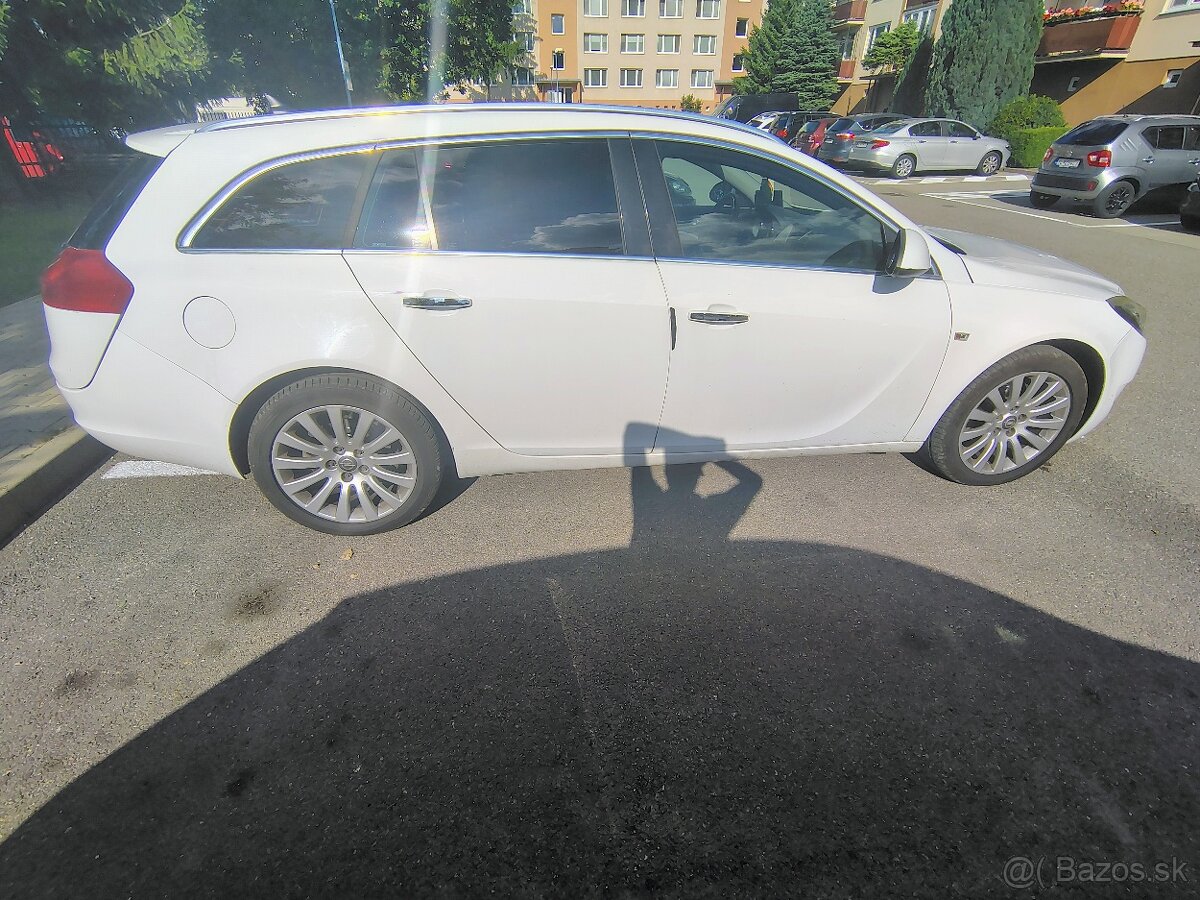 Predám Opel Insignia 2.0 cdti sports tourer 2010 96kW - 18