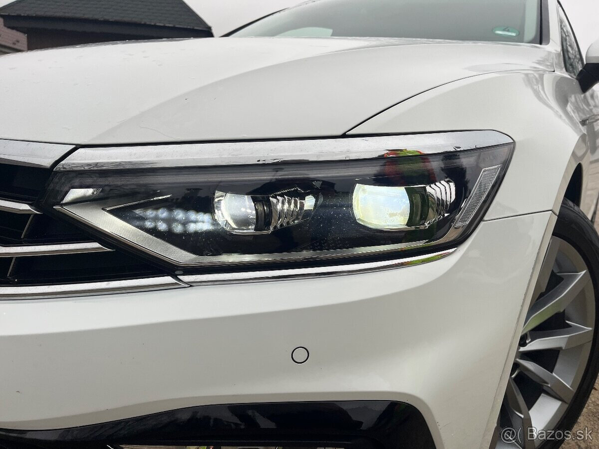 Volkswagen Passat B8 2.0 TDI DSG 4 Motion R Line r.v 2020 - 18