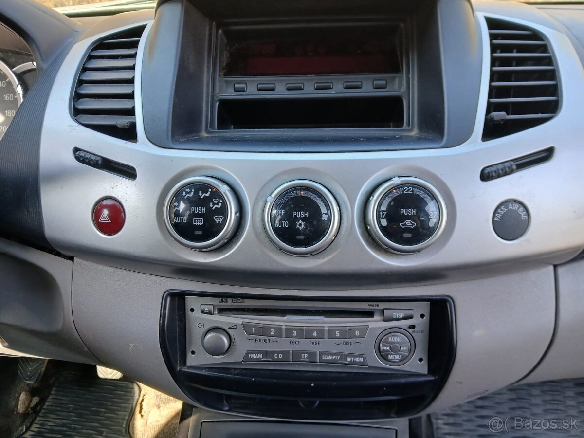 Mitsubishi L200, r.v. 2010 - 18