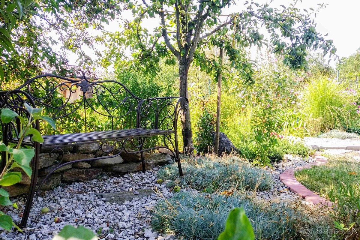 Moderný 6-izbový rodinný dom s veľkou záhradou, altánkom a b - 18