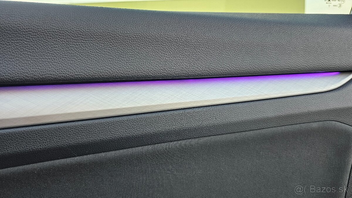 VW Golf Variant, 2.0 TDi, 110 kW, DSG 7, 07/ 2022, Vir. kokp - 18